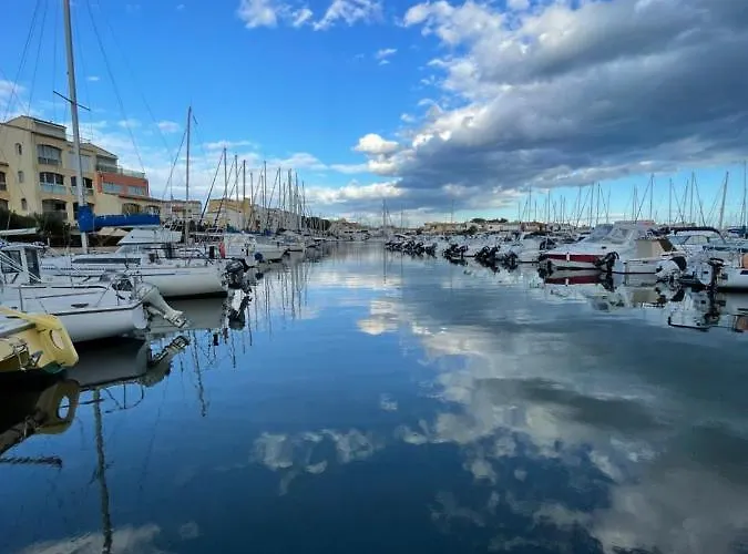 Cap D’agde Beau 2 Pièces Commerces à Pieds !