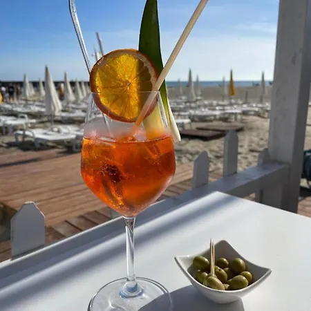 Apartament Cap D'agde Beau 2 Pieces Commerces A Pieds ! *