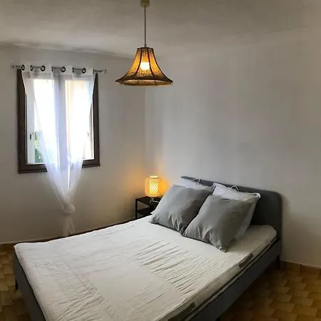 Apartament Cap D'agde Beau 2 Pieces Commerces A Pieds ! *