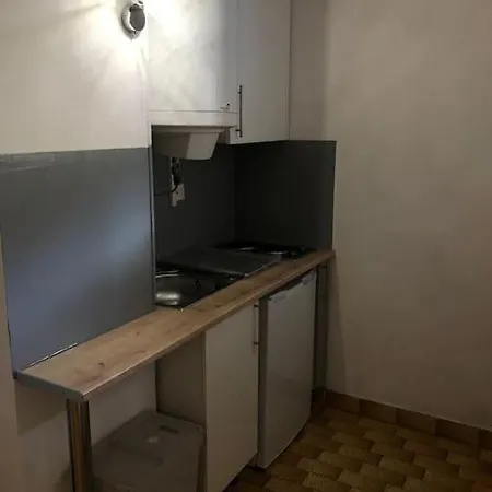 Apartament Cap D'agde Beau 2 Pieces Commerces A Pieds ! *